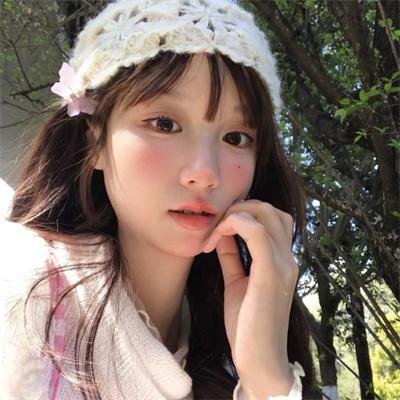 红色八爪女海报