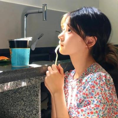 上海假期粤语海报