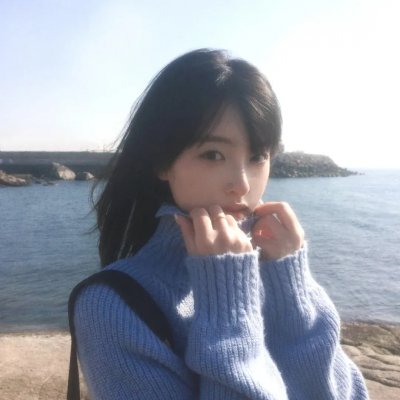 女人树海报